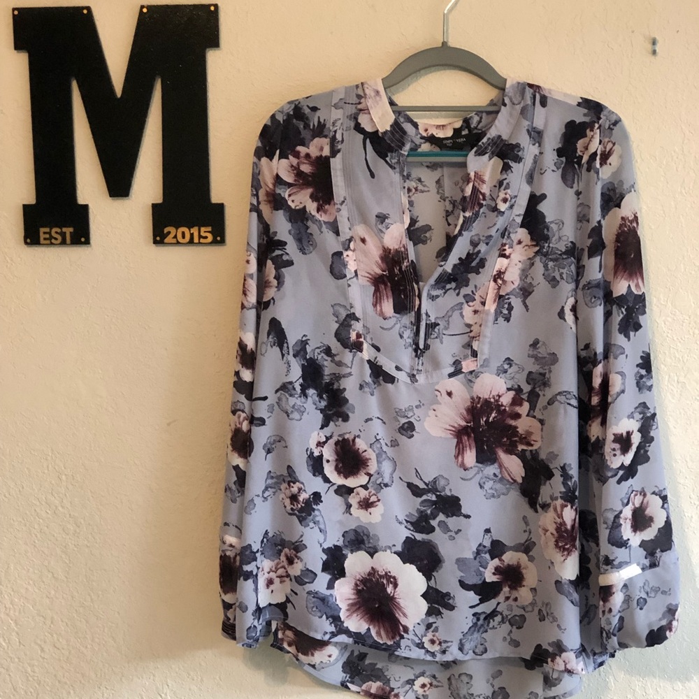 VERAWANG Elegant blouse. Comfortable and trendy.